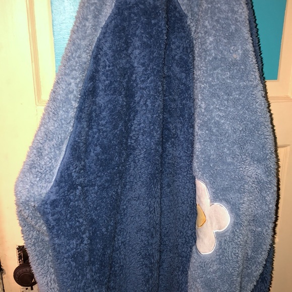 Snow White Plush Robe - Picture 8 of 8